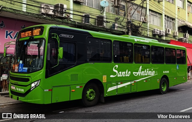 Transportes Santo Antônio RJ 161.016 na cidade de Duque de Caxias, Rio de Janeiro, Brasil, por Vitor Dasneves. Número da foto: #13184533.