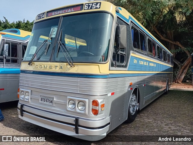 Ônibus Particulares 6754 na cidade de Campinas, São Paulo, Brasil, por André Leandro. Número da foto: #13184064.