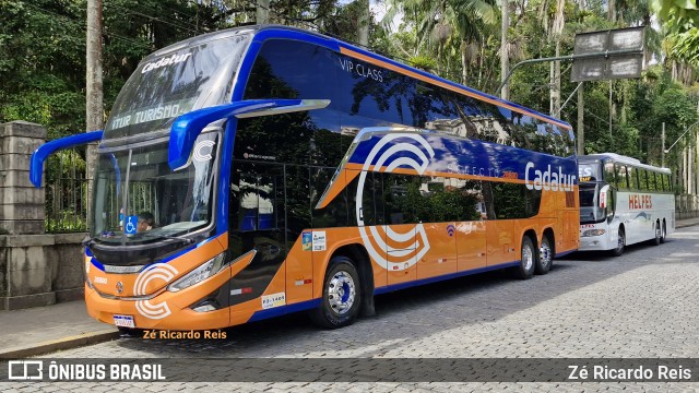 Cadatur Transportes e Turismo 28800 na cidade de Petrópolis, Rio de Janeiro, Brasil, por Zé Ricardo Reis. Número da foto: #13185179.