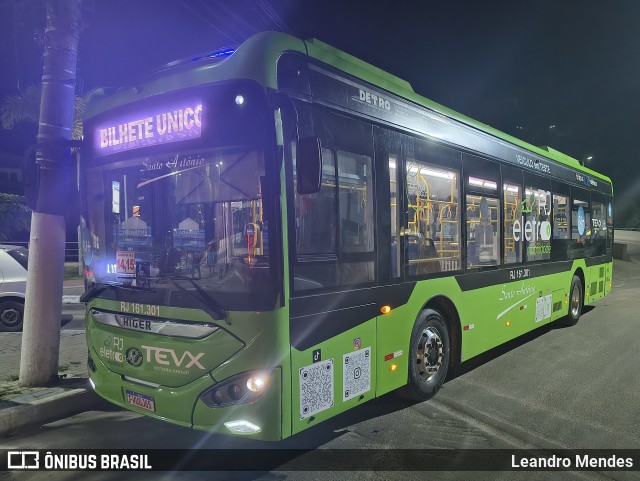 Transportes Santo Antônio RJ 161.301 na cidade de Rio de Janeiro, Rio de Janeiro, Brasil, por Leandro Mendes. Número da foto: #13185325.