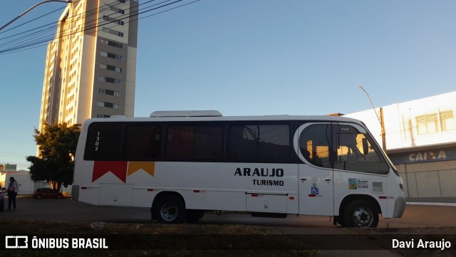 Araujo Turismo 1303 na cidade de Samambaia, Distrito Federal, Brasil, por Davi Araujo. Número da foto: #13185883.