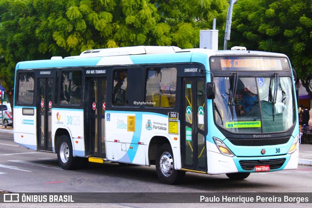 Via Urbana 30525 na cidade de Fortaleza, Ceará, Brasil, por Paulo Henrique Pereira Borges. Número da foto: #13186480.