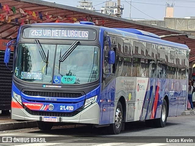 Viação Osasco 21.410 na cidade de Osasco, São Paulo, Brasil, por Lucas Kevin. Número da foto: #13184364.