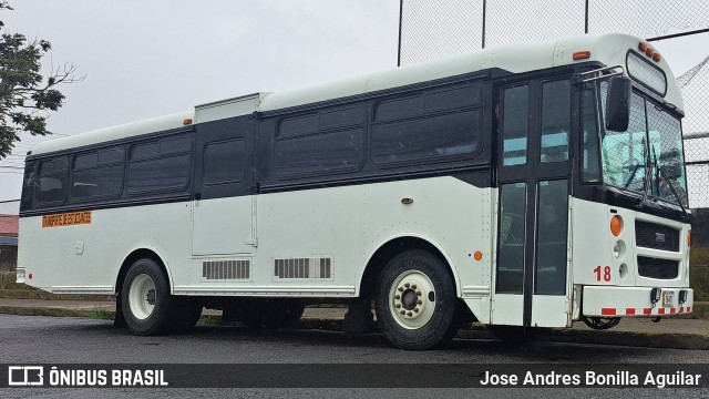 Autobuses sin identificación - Costa Rica 18 na cidade de Cartago, Costa Rica, por Jose Andres Bonilla Aguilar. Número da foto: #13234301.