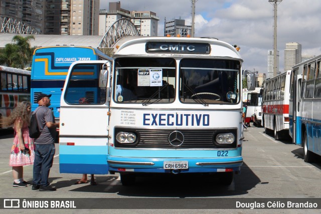 Associação de Preservação de Ônibus Clássicos 022 na cidade de Barueri, São Paulo, Brasil, por Douglas Célio Brandao. Número da foto: #13234827.