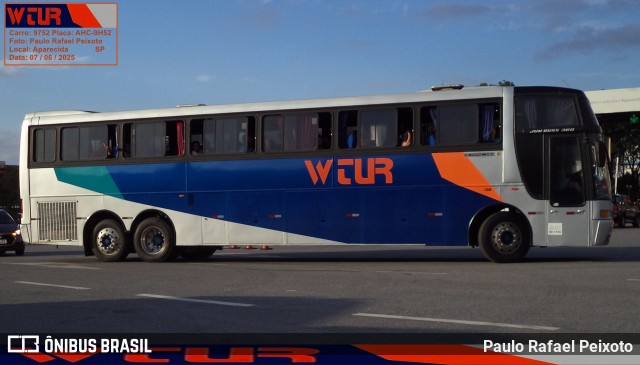 Ônibus Particulares 9752 na cidade de Aparecida, São Paulo, Brasil, por Paulo Rafael Peixoto. Número da foto: #13233607.