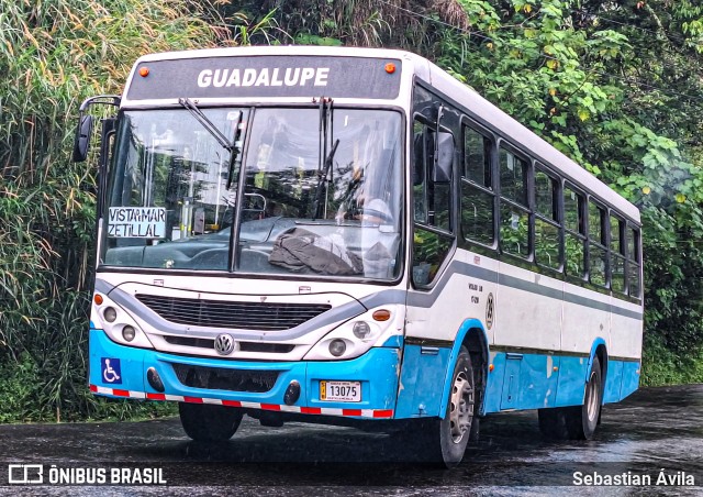 Buses Guadalupe 39 na cidade de Ipís, Goicoechea, San José, Costa Rica, por Sebastian Ávila. Número da foto: #13232016.