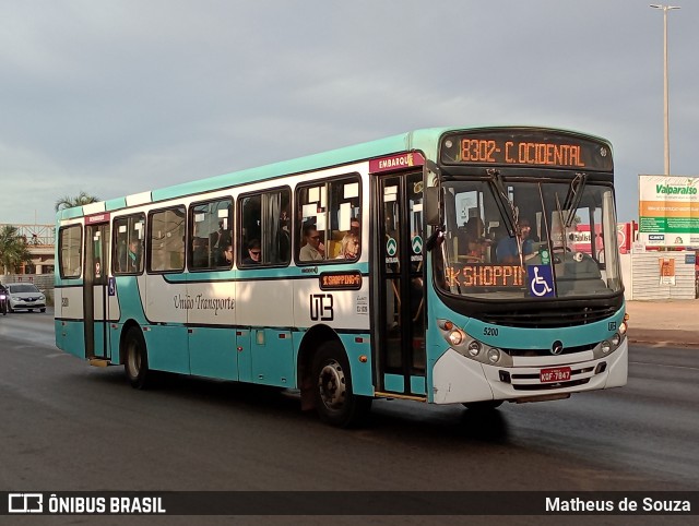 UTB - União Transporte Brasília 5200 na cidade de Valparaíso de Goiás, Goiás, Brasil, por Matheus de Souza. Número da foto: #13232423.