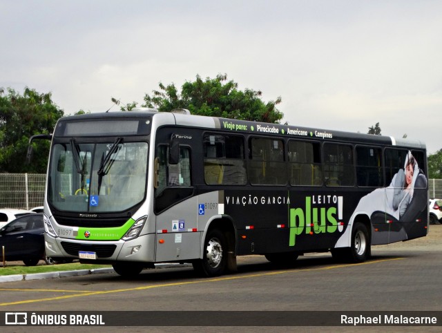 Viação Garcia 81097 na cidade de Maringá, Paraná, Brasil, por Raphael Malacarne. Número da foto: #13233954.