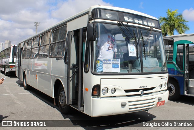 Ônibus Particulares 2111 na cidade de Barueri, São Paulo, Brasil, por Douglas Célio Brandao. Número da foto: #13234831.