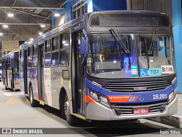 Del Rey Transportes 25.201 na cidade de Carapicuíba, São Paulo, Brasil, por Ítalo Silva. Número da foto: #13231638.