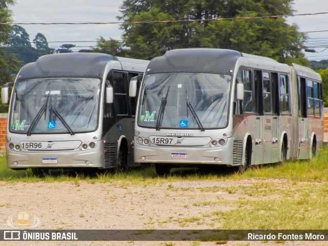 Leblon Transporte de Passageiros 15R96 na cidade de Fazenda Rio Grande, Paraná, Brasil, por Ricardo Fontes Moro. Número da foto: #13232600.