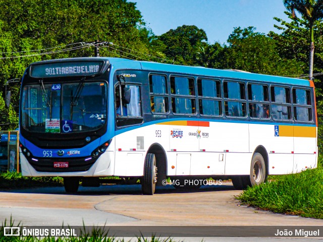 Consórcio Recife 953 na cidade de Abreu e Lima, Pernambuco, Brasil, por João Miguel. Número da foto: #13232526.