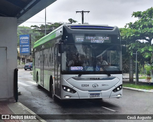 Insular Transportes Coletivos E2024 na cidade de Florianópolis, Santa Catarina, Brasil, por Cauã Augusto. Número da foto: #13233893.