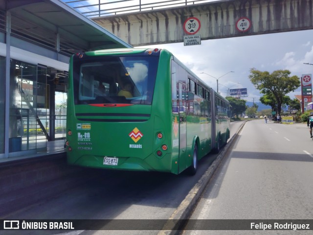 Operadora de Transporte del Otún MO-010 na cidade de Pereira, Risaralda, Colômbia, por Felipe Rodriguez. Número da foto: #13232055.