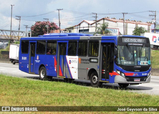 Empresa de Ônibus Vila Galvão 30.691 na cidade de Guarulhos, São Paulo, Brasil, por José Geyvson da Silva. Número da foto: #13233492.