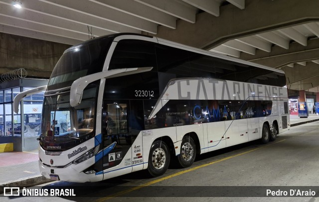Auto Viação Catarinense 323012 na cidade de São Caetano do Sul, São Paulo, Brasil, por Pedro D'Araio. Número da foto: #13232422.
