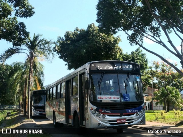Transportes Machado DC 7.073 na cidade de Duque de Caxias, Rio de Janeiro, Brasil, por Calebe Andrade. Número da foto: #13232986.