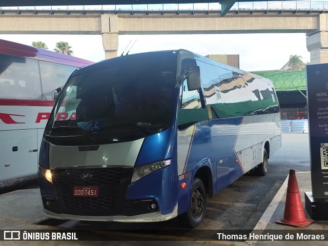 AWM Locação e Transportes 451 na cidade de Guarulhos, São Paulo, Brasil, por Thomas Henrique de Moraes. Número da foto: #13231792.