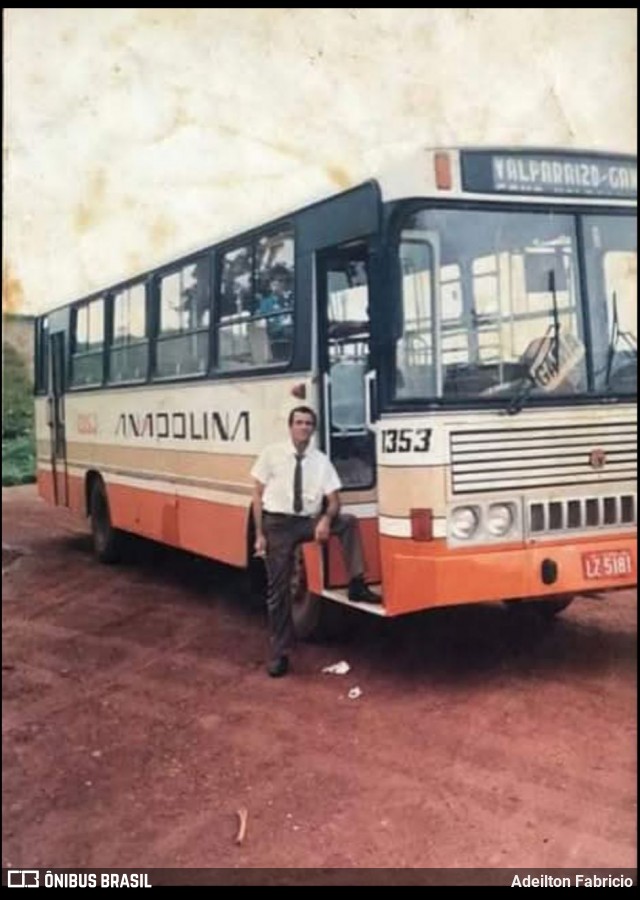 VIAN - Viação Anapolina 1353 na cidade de Valparaíso de Goiás, Goiás, Brasil, por Adeilton Fabricio. Número da foto: #13235468.