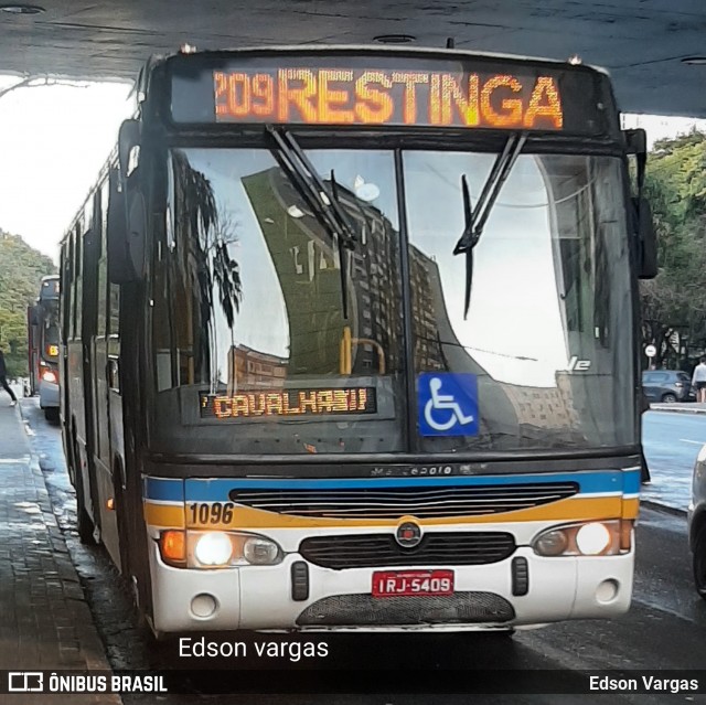 Trevo Transportes Coletivos 1096 na cidade de Porto Alegre, Rio Grande do Sul, Brasil, por Edson Vargas. Número da foto: #13235362.