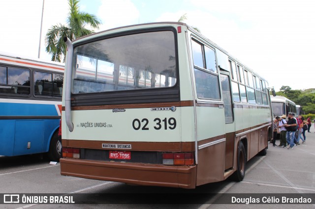 Associação de Preservação de Ônibus Clássicos 02 319 na cidade de Barueri, São Paulo, Brasil, por Douglas Célio Brandao. Número da foto: #13236868.