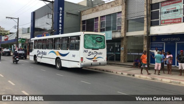 São João Turismo 745 na cidade de Nova Venécia, Espírito Santo, Brasil, por Vicenzo Cardoso Lima. Número da foto: #13237592.