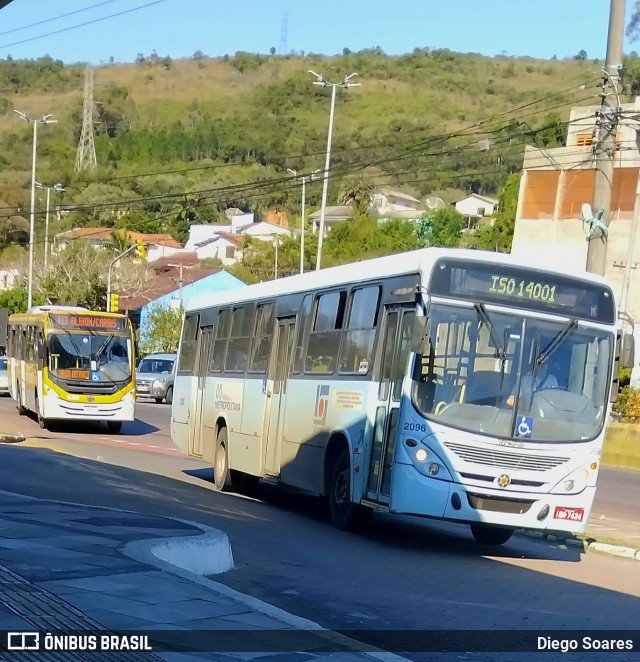 TM - Transversal Metropolitana 2096 na cidade de Porto Alegre, Rio Grande do Sul, Brasil, por Diego Soares. Número da foto: #13235528.