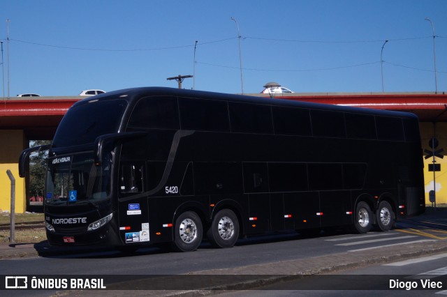 Expresso Nordeste 5420 na cidade de Curitiba, Paraná, Brasil, por Diogo Viec. Número da foto: #13237548.