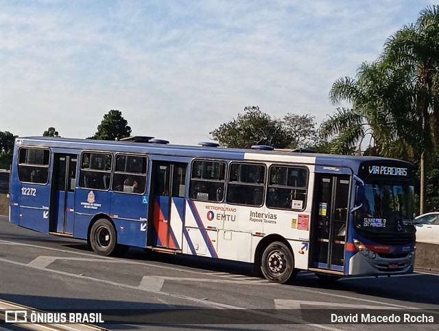 Auto Viação Bragança Metropolitana > Viação Raposo Tavares 12.272 na cidade de Cotia, São Paulo, Brasil, por David Macedo Rocha. Número da foto: #13235452.