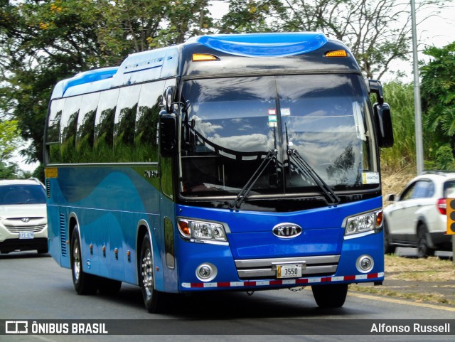 Transportes Lian 00 na cidade de Garita, Alajuela, Alajuela, Costa Rica, por Alfonso Russell. Número da foto: #13237195.