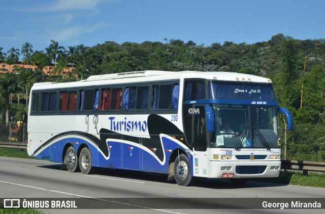 Ônibus Particulares 200 na cidade de Santa Isabel, São Paulo, Brasil, por George Miranda. Número da foto: #13239975.