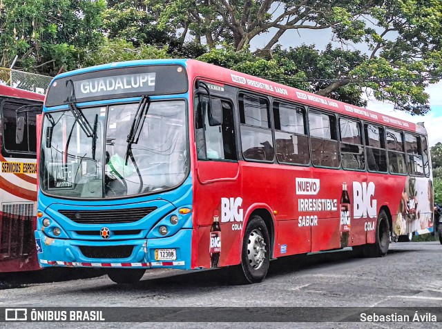 Buses Guadalupe 21 na cidade de Ipís, Goicoechea, San José, Costa Rica, por Sebastian Ávila. Número da foto: #13239032.