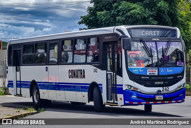 Conatra - Corporacion Nacional de Transporte 242 na cidade de San Sebastián, San José, San José, Costa Rica, por Andrés Martínez Rodríguez. Número da foto: #13240584.