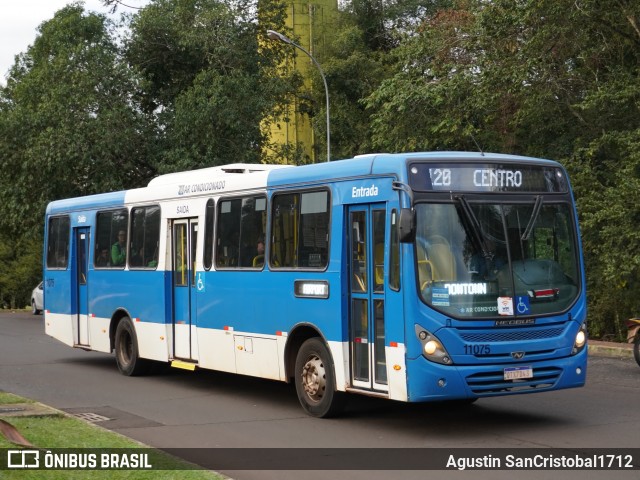 VISAC Viação Santa Clara 11075 na cidade de Foz do Iguaçu, Paraná, Brasil, por Agustin SanCristobal1712. Número da foto: #13238859.