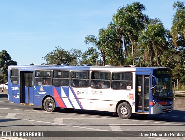Auto Viação Bragança Metropolitana > Viação Raposo Tavares 12.089 na cidade de Cotia, São Paulo, Brasil, por David Macedo Rocha. Número da foto: #13242406.