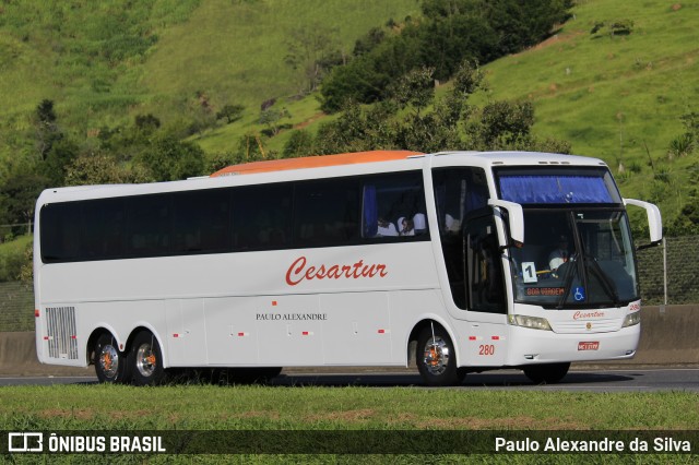 Cesartur 280 na cidade de Aparecida, São Paulo, Brasil, por Paulo Alexandre da Silva. Número da foto: #13242970.