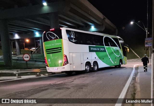 Expresso Princesa dos Campos 6616 na cidade de Cajati, São Paulo, Brasil, por Leandro Muller. Número da foto: #13243775.