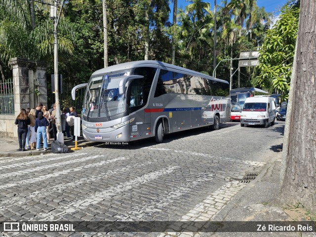 Auto Viação 1001 RJ 108.224 na cidade de Petrópolis, Rio de Janeiro, Brasil, por Zé Ricardo Reis. Número da foto: #13241783.