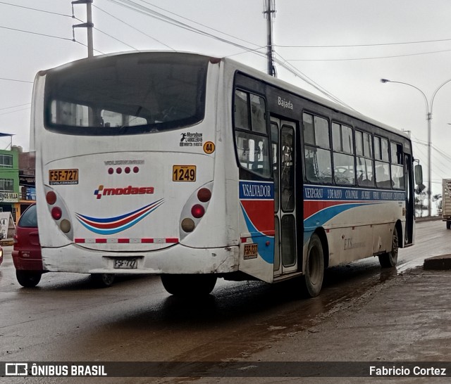 E.T.S. Salvador Sac 44 na cidade de Villa El Salvador, Lima, Lima Metropolitana, Peru, por Fabricio Cortez. Número da foto: #13242331.
