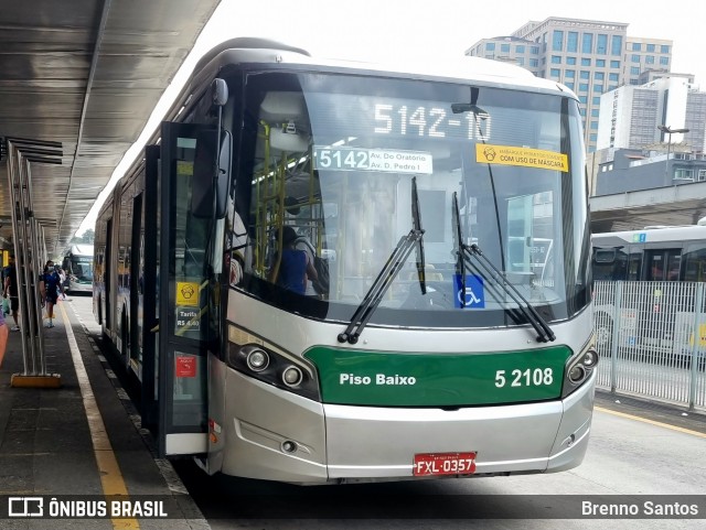 Via Sudeste Transportes S.A. 5 2108 na cidade de São Paulo, São Paulo, Brasil, por Brenno Santos. Número da foto: #13242540.