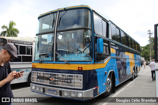 Ônibus Particulares DIPLOMATA 380 na cidade de Barueri, São Paulo, Brasil, por Douglas Célio Brandao. Número da foto: #13243226.