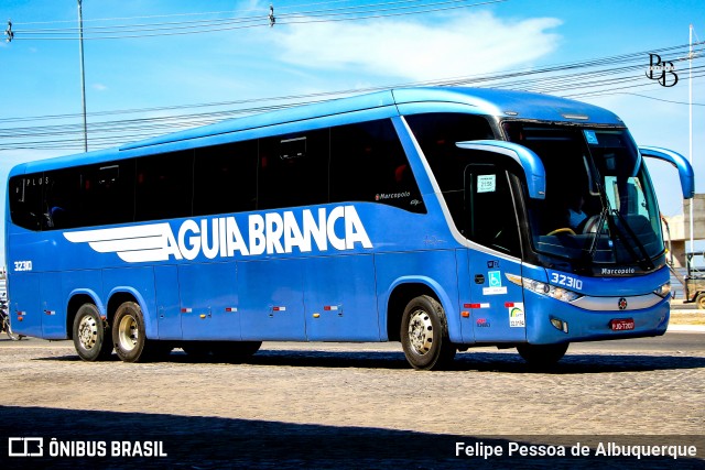 Viação Águia Branca 32310 na cidade de Petrolina, Pernambuco, Brasil, por Felipe Pessoa de Albuquerque. Número da foto: #13246106.