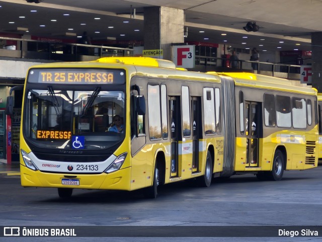 Viação Pioneira 234133 na cidade de Brasília, Distrito Federal, Brasil, por Diego Silva. Número da foto: #13244311.