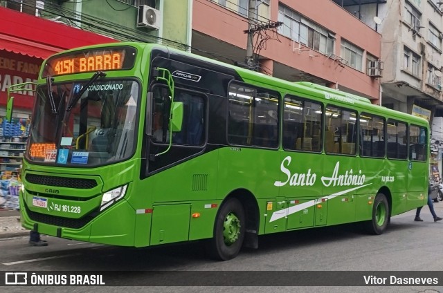 Transportes Santo Antônio RJ 161.228 na cidade de Duque de Caxias, Rio de Janeiro, Brasil, por Vitor Dasneves. Número da foto: #13247229.