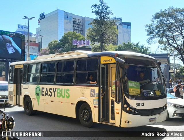 EasyBus 5013 na cidade de Ciudad del Este, Alto Paraná, Paraguai, por André  Rocha Alves. Número da foto: #13247303.