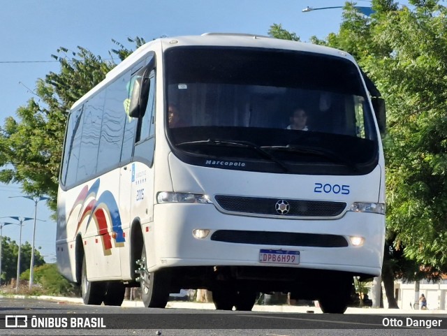 Ônibus Particulares 2005 na cidade de Parnaíba, Piauí, Brasil, por Otto Danger. Número da foto: #13247255.