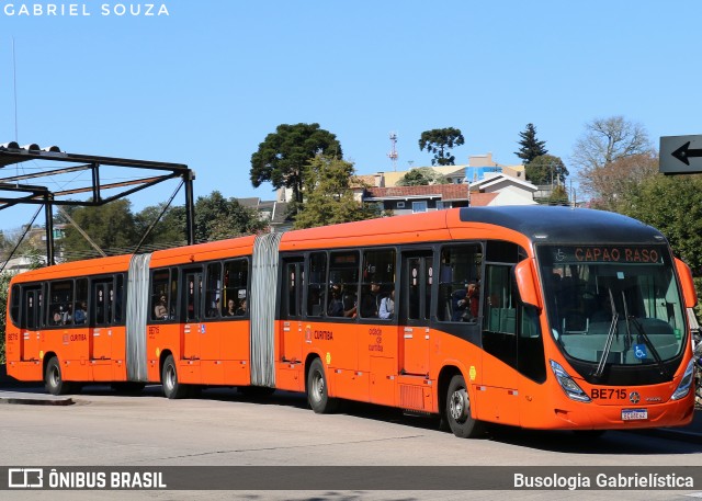 Transporte Coletivo Glória BE715 na cidade de Curitiba, Paraná, Brasil, por Busologia Gabrielística. Número da foto: #13244817.