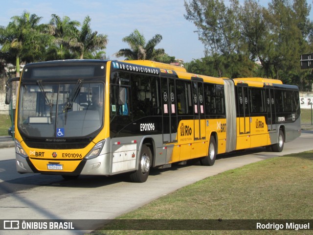 Mobi Rio E901096 na cidade de Rio de Janeiro, Rio de Janeiro, Brasil, por Rodrigo Miguel. Número da foto: #13245814.
