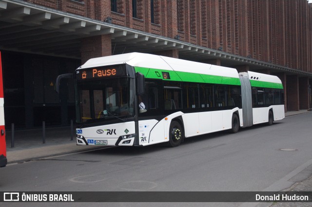 RVK - Regionalverkehr Köln GmbH 394 na cidade de Colditz, Saxony, Alemanha, por Donald Hudson. Número da foto: #13245592.
